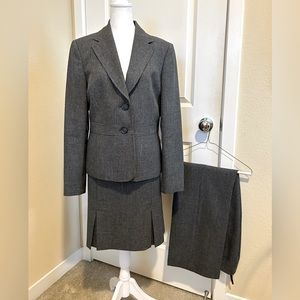 Kasper Medium Gray Suit Jacket/Skirt/Pants Size 10